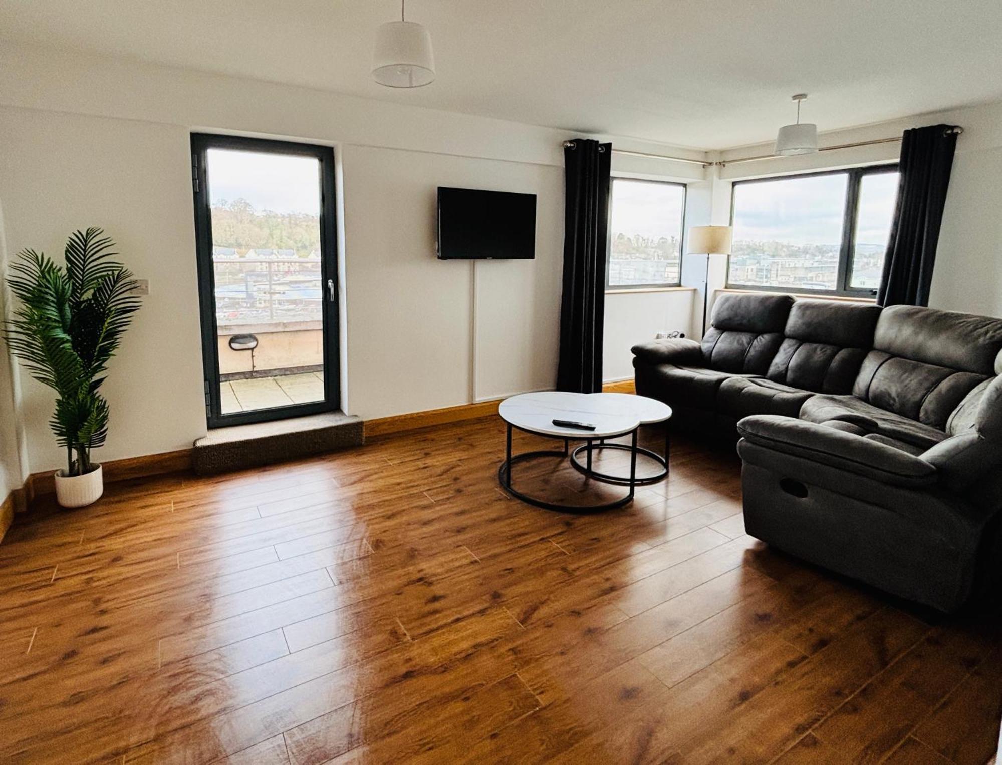 Port House Letterkenny Wild Atlantic Apartments Ngoại thất bức ảnh
